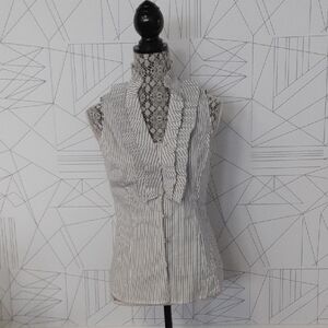 White House Black Market Black and White Fitted Button Down Shirt